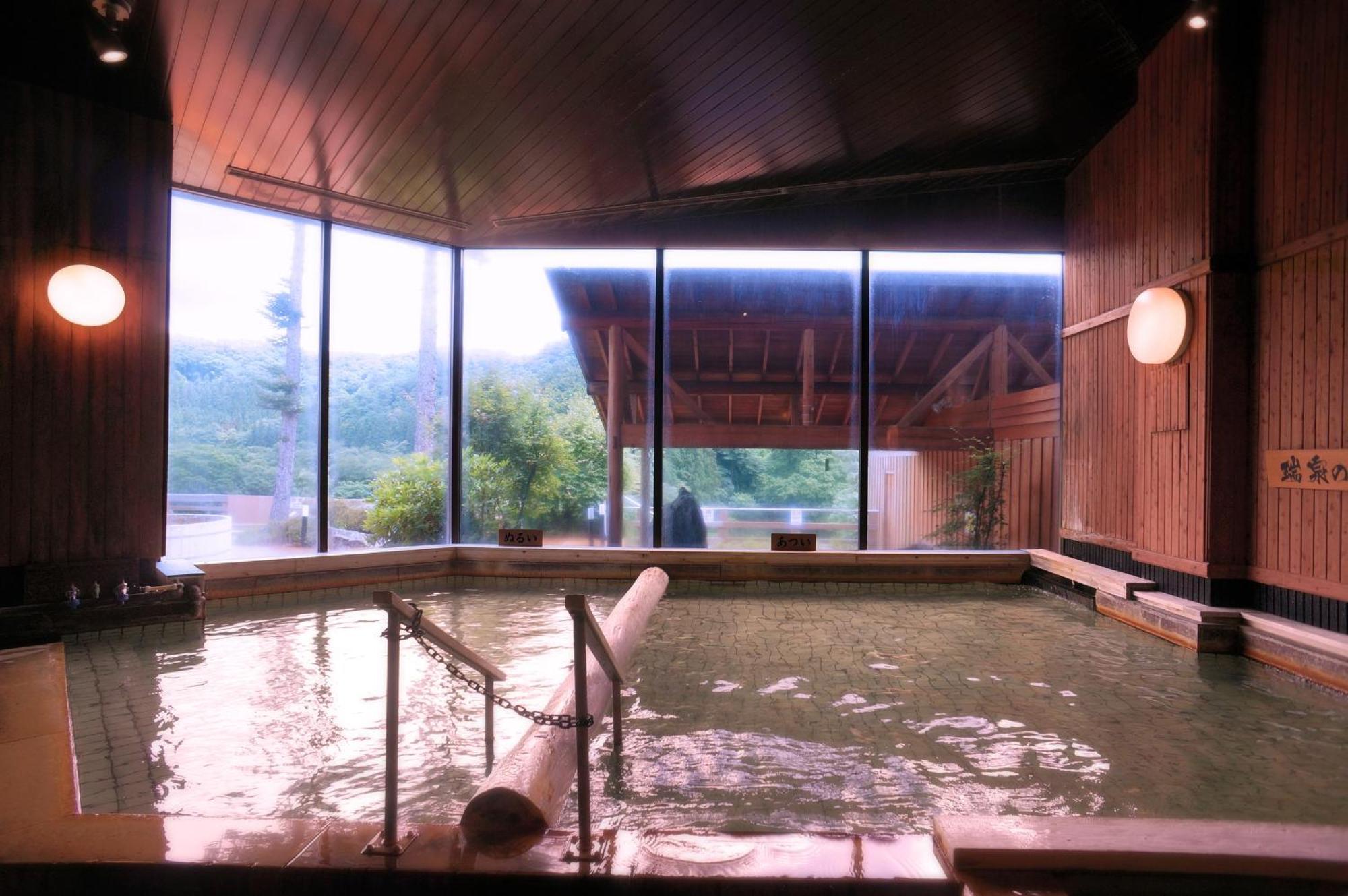 Hotel Sannouzan Onsen Zuisenkyo Ichinoseki Esterno foto